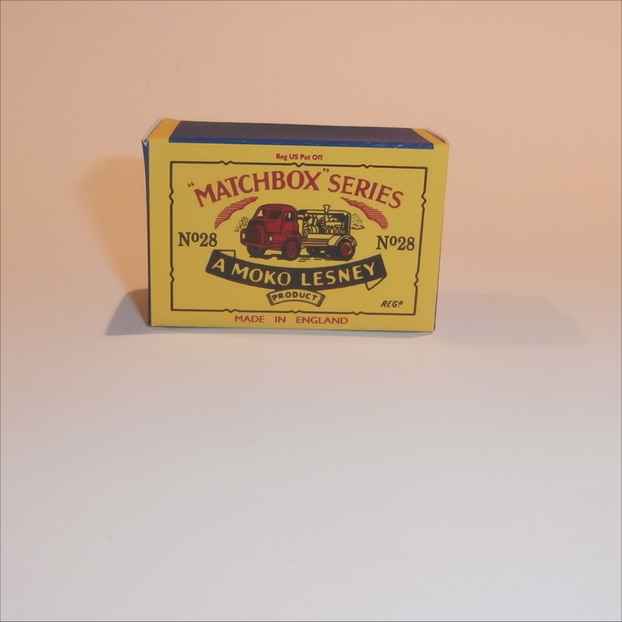 Matchbox Lesney 35 a Horse Box empty Repro B style Box