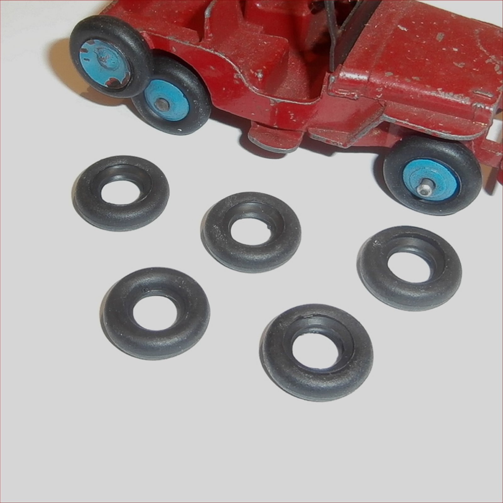Dinky Toys Military Supertoys Black Block Tread Tires 6 Tyres Pack #116 